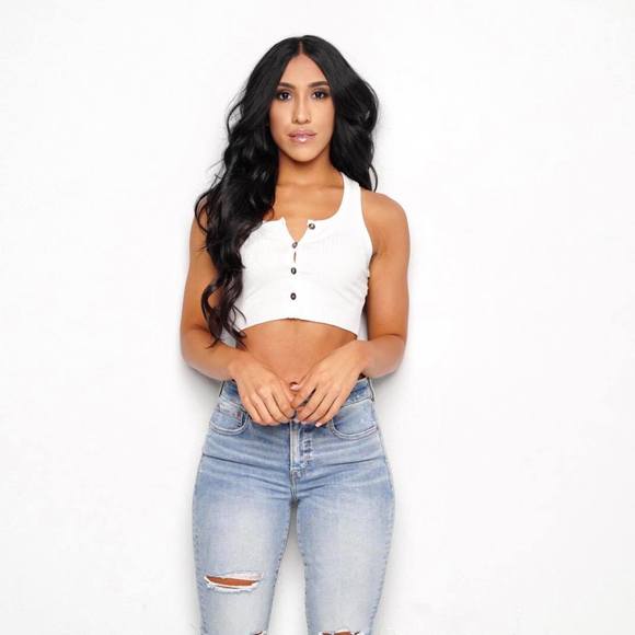 larissa05